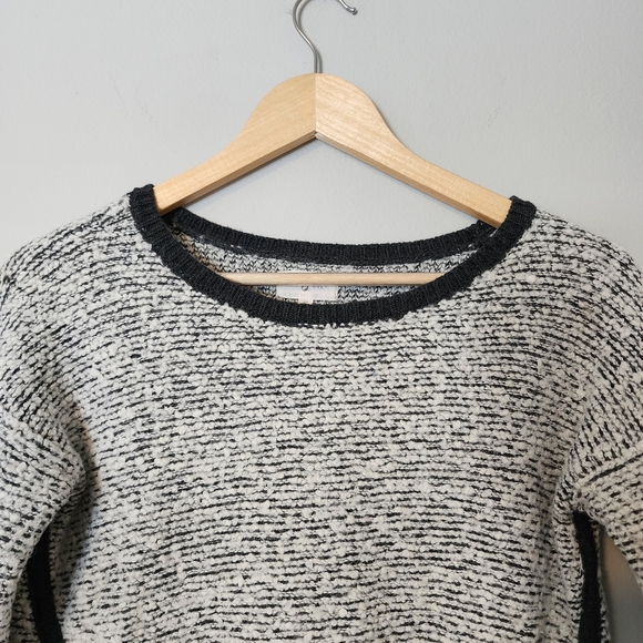 ✨2 for $5✨ Lou & Grey Thick Cozy Textured Sweater Size Medium - Picture 4 of 7